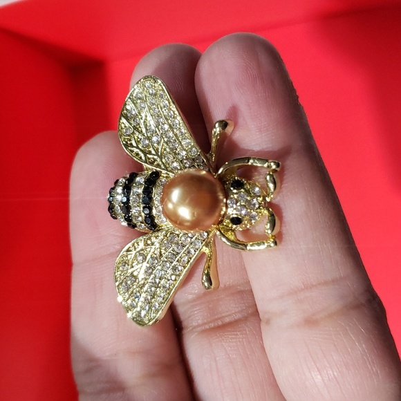 Honey Bee Rhinestone Brooch Pin Gold - Picture 7 of 10